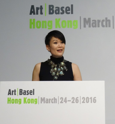 Das Personalkarussel dreht sich unter anderem bei der Art Basel; hier Adeline Ooi; Foto Stefan Kobel