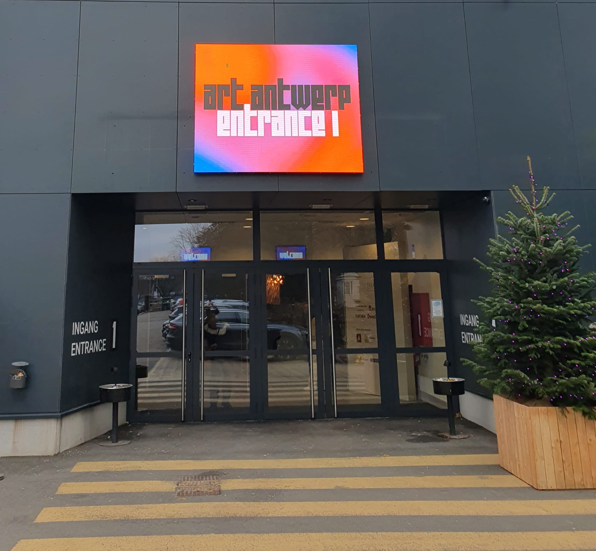 Art Antwerp 2025; photo Stefan Kobel