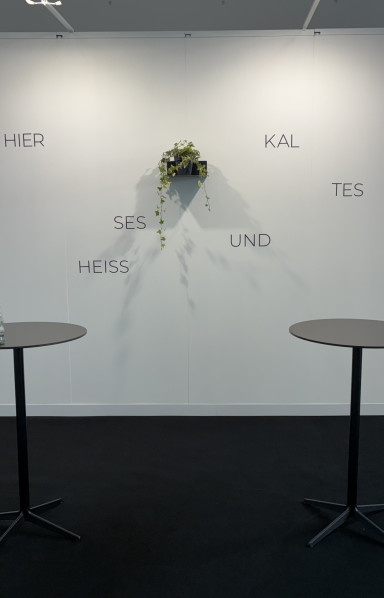 Here hot and cold stuff - Art Karlsruhe 2026 - Photo Stephan Zilkens