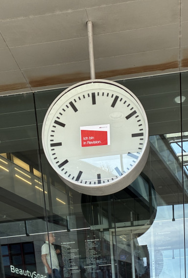 This also applies in Germany – seen in Zug, Switzerland. Photo: Stephan Zilkens